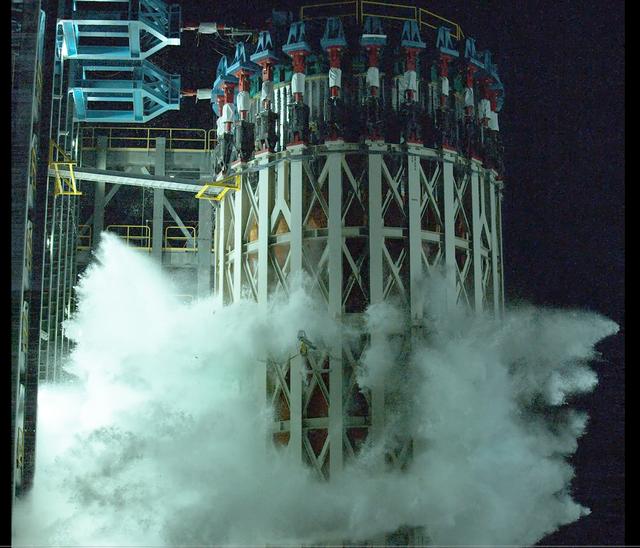 NASA image: Engineers Break SLS Rocket Propellant Tank On Purpose